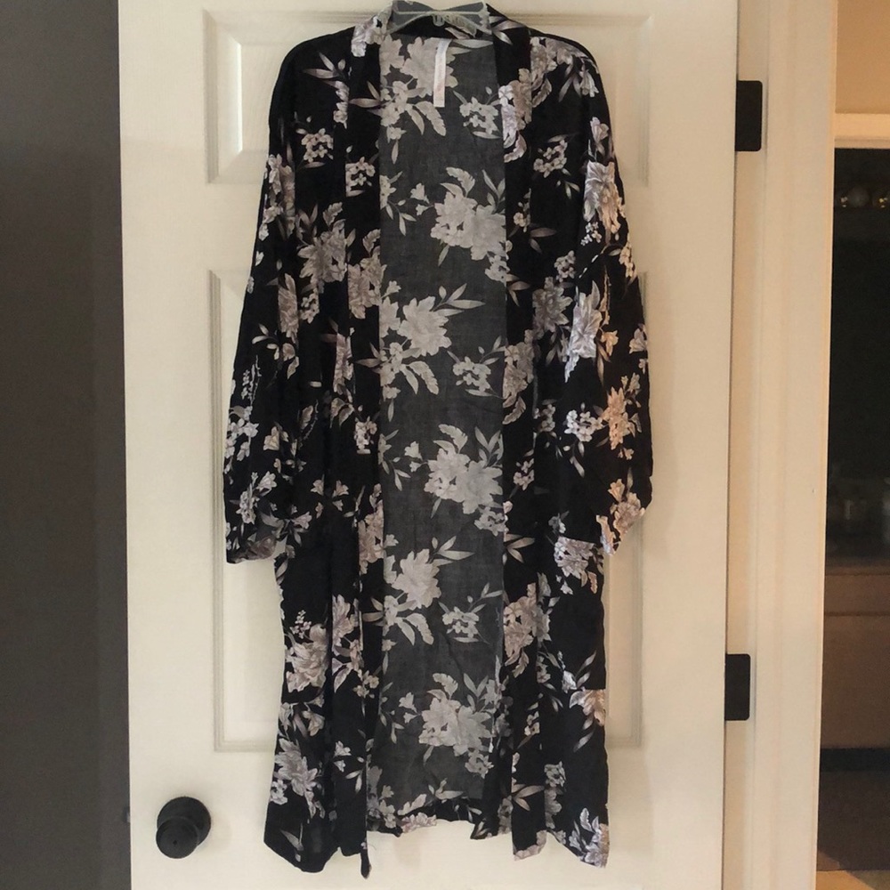 Spiritual Gangster Maya Kimono